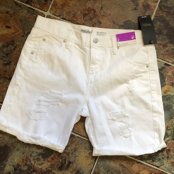 Mossimo Denim Pants - Sale⭐️White Denim Distressed Boyfriend Shorts